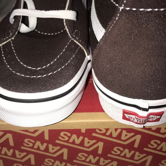 >💙SK8-Hi TOP CHOCOLATE (DARK BRONW) /WHITE WORLD’S #1 SKATEBOARD BRAND NEW VANS - Picture 4 of 14